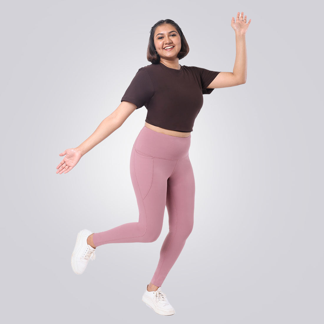 Barkha Brown, XS-elene, S-elene, M-aia, L-una, XL-una, XXL-una, XXXL-una