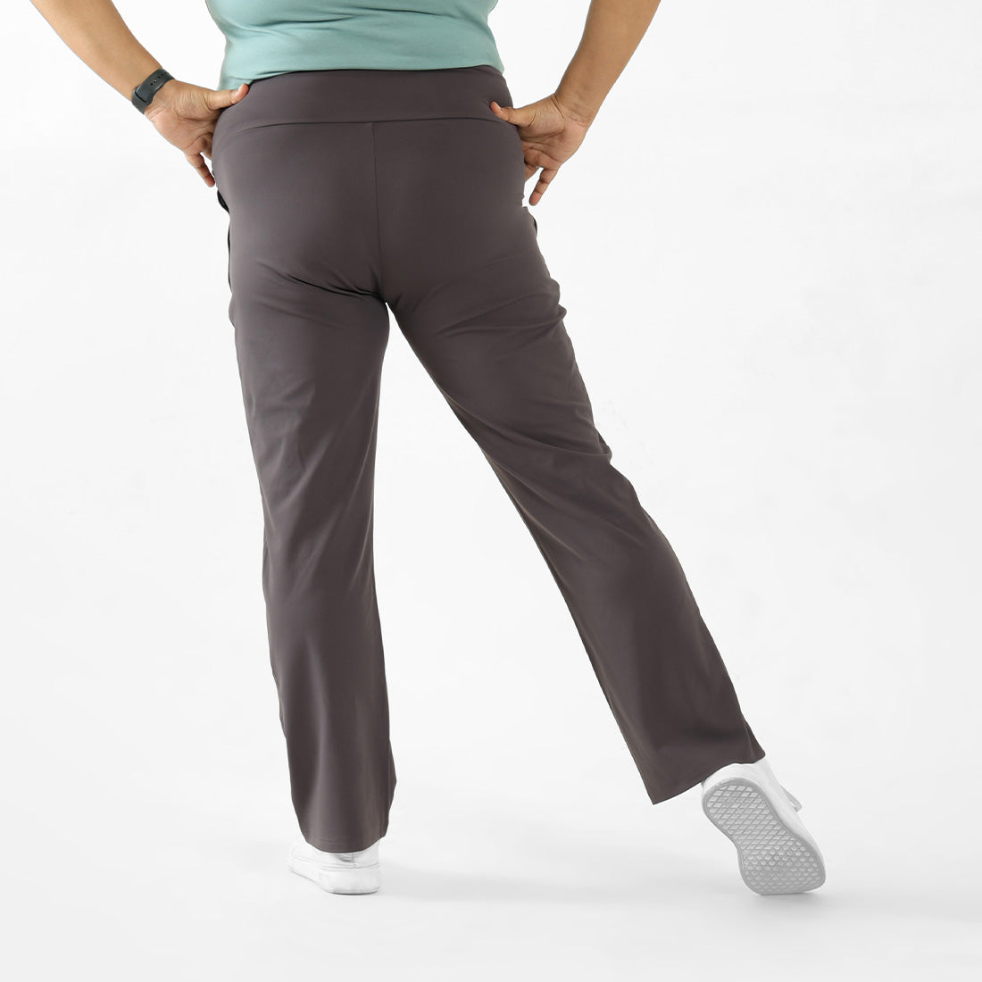 On-The-Go Straight Pants (Classic)