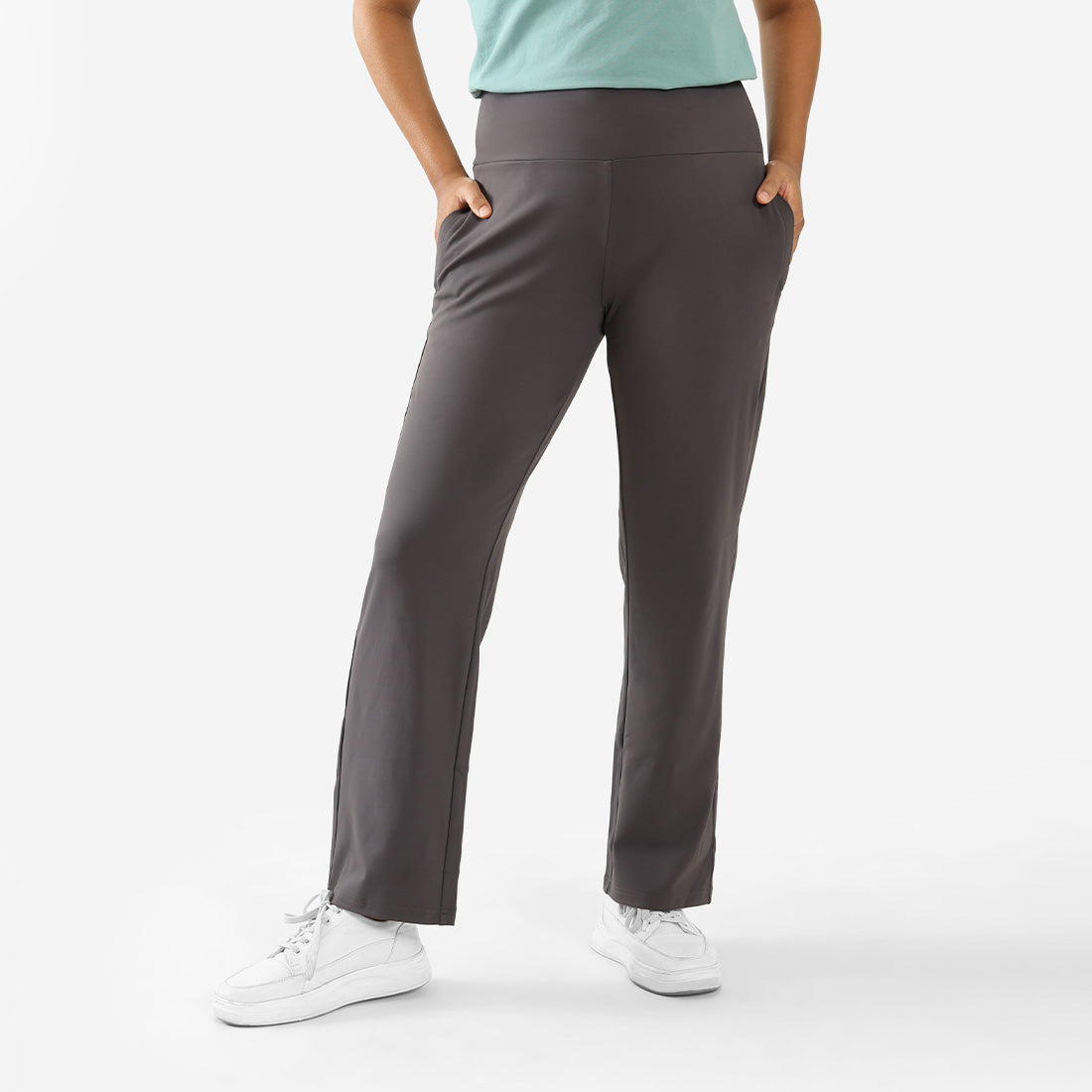 On-The-Go Straight Pants (Classic)