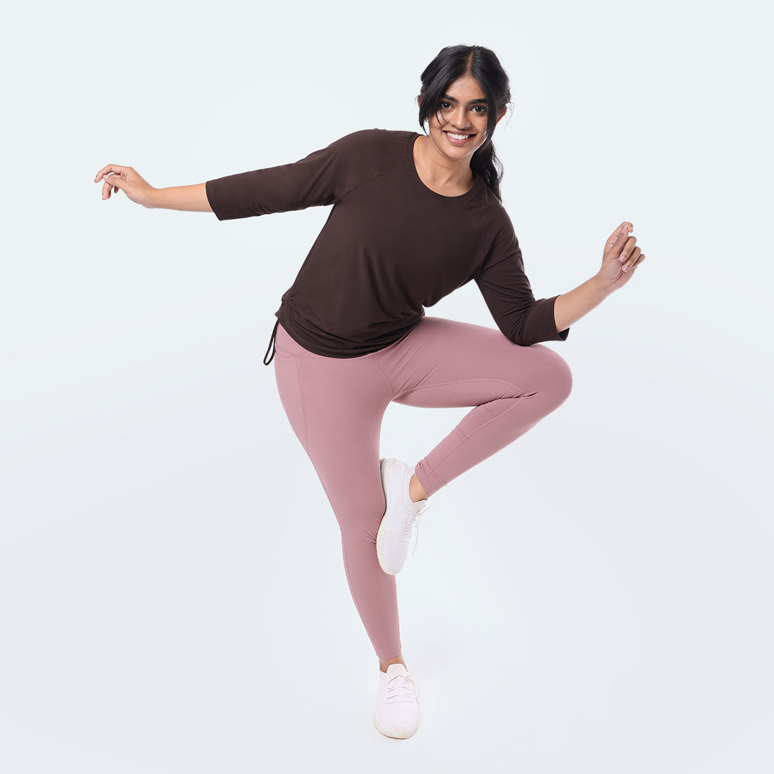 Barkha Brown, XS-elene, S-elene, M-aia, L-una, XL-una, XXL-una, XXXL-una